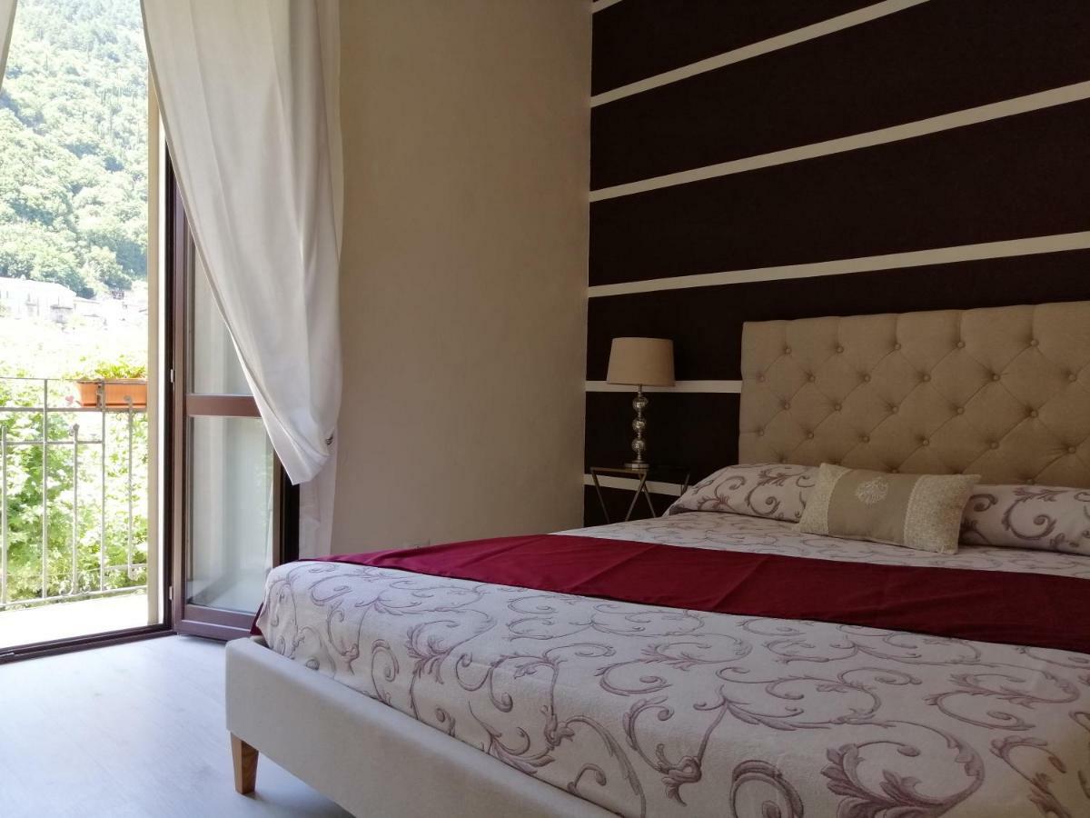 Bed and Breakfast Le Finestre Sulla Piazza Boiano Zewnętrze zdjęcie